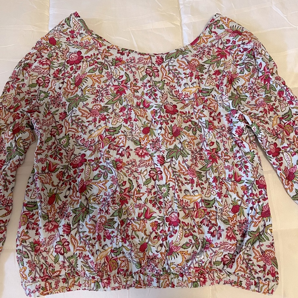 🎃🎃 LOFT Floral Women's blouse Size Small NWT